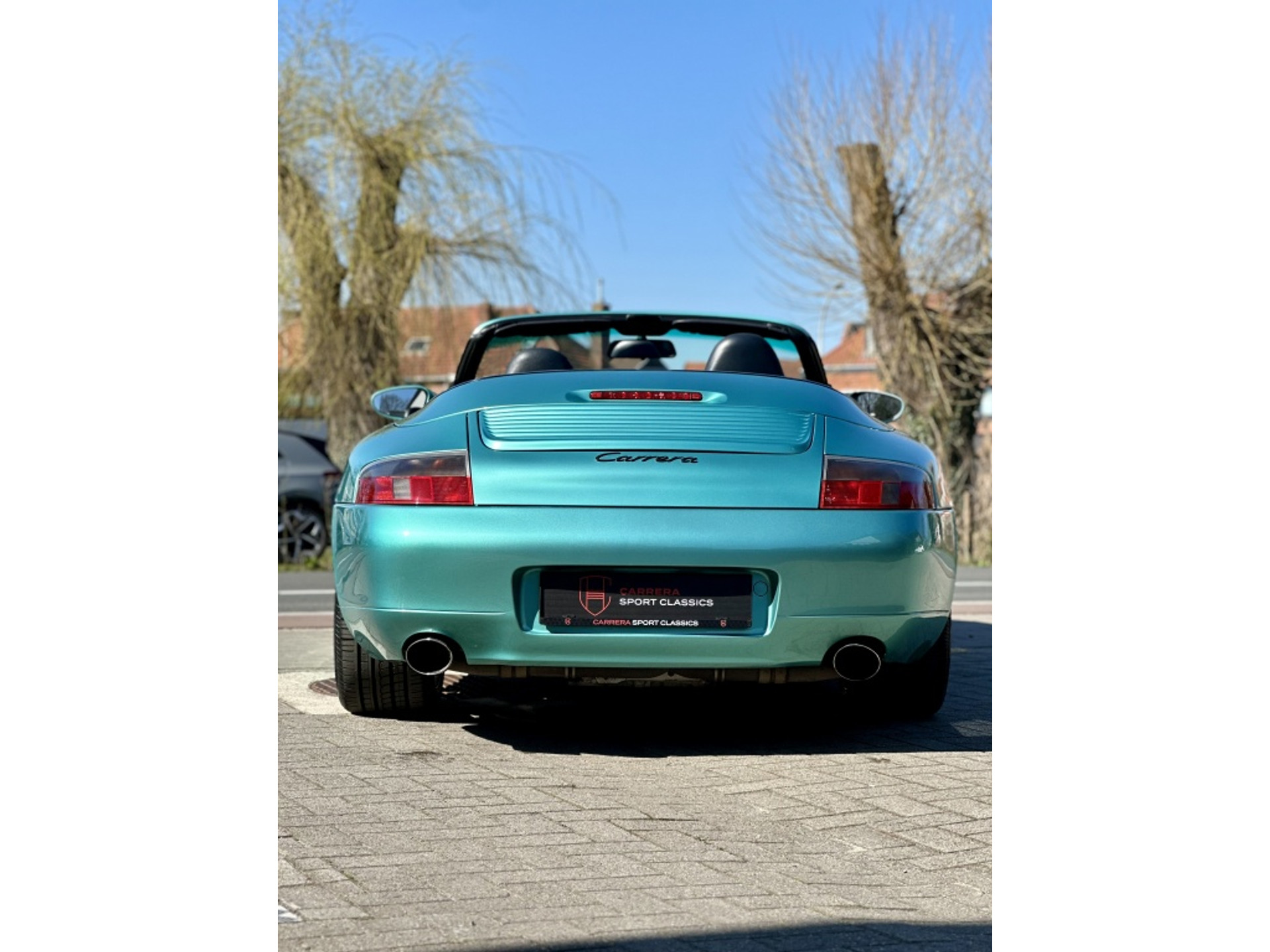 42823807-36.jpg