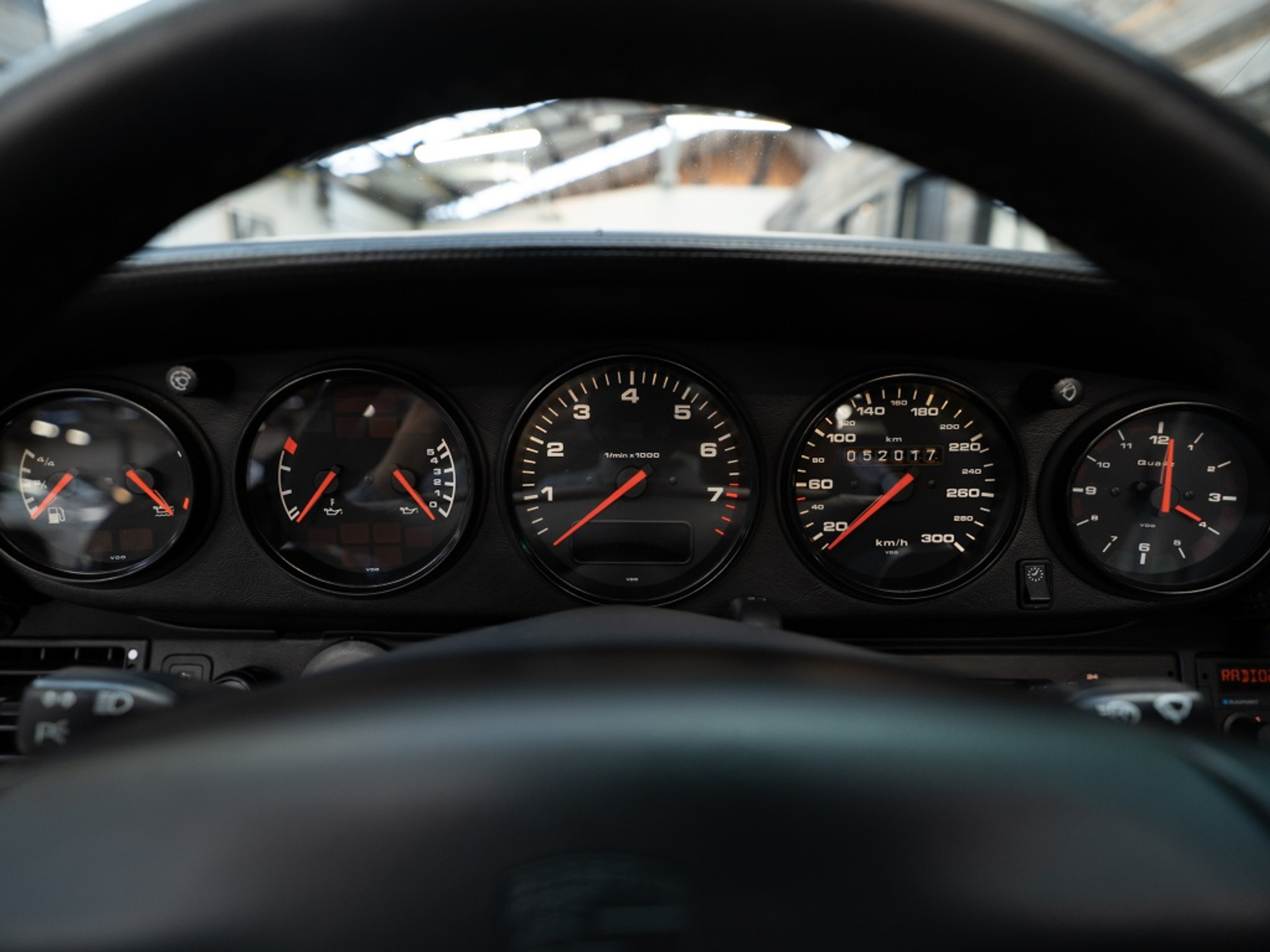 43577418-20.jpg