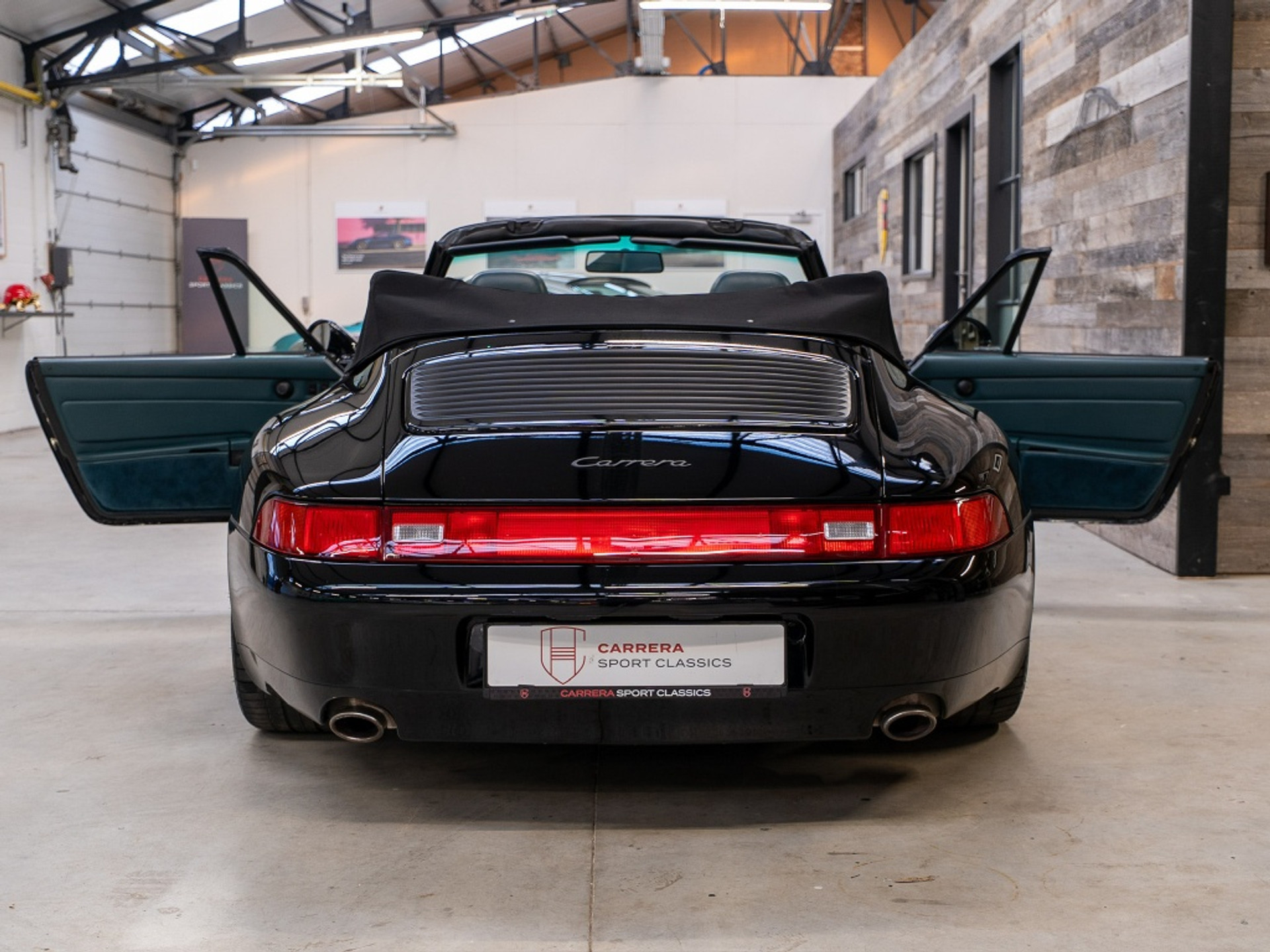 43577418-21.jpg