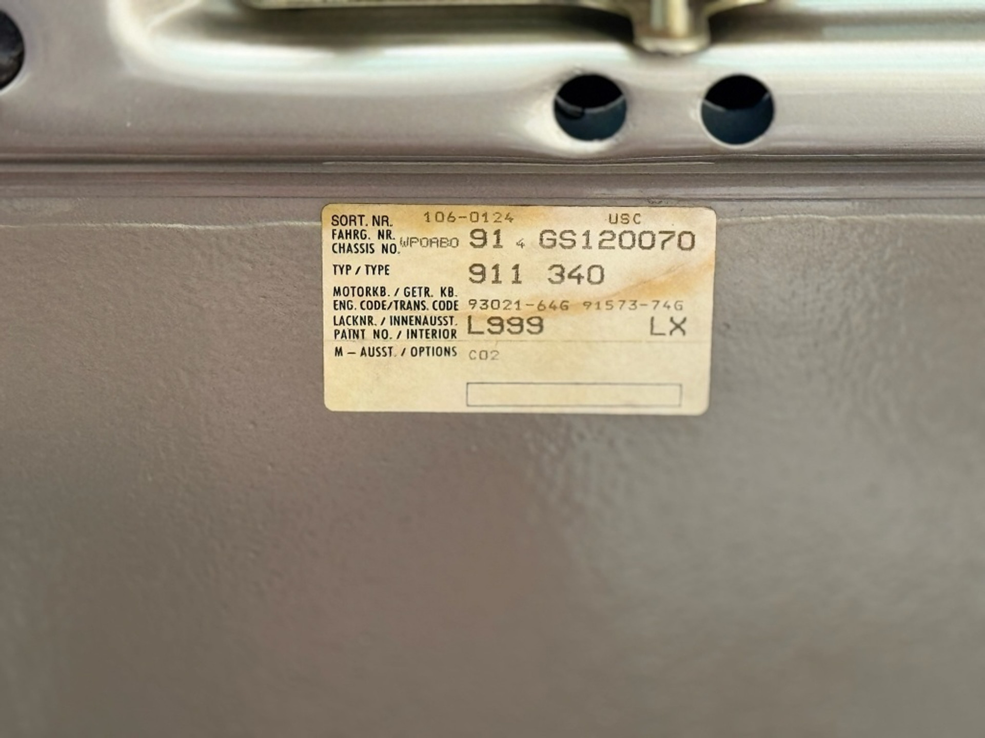43705017-14.jpg