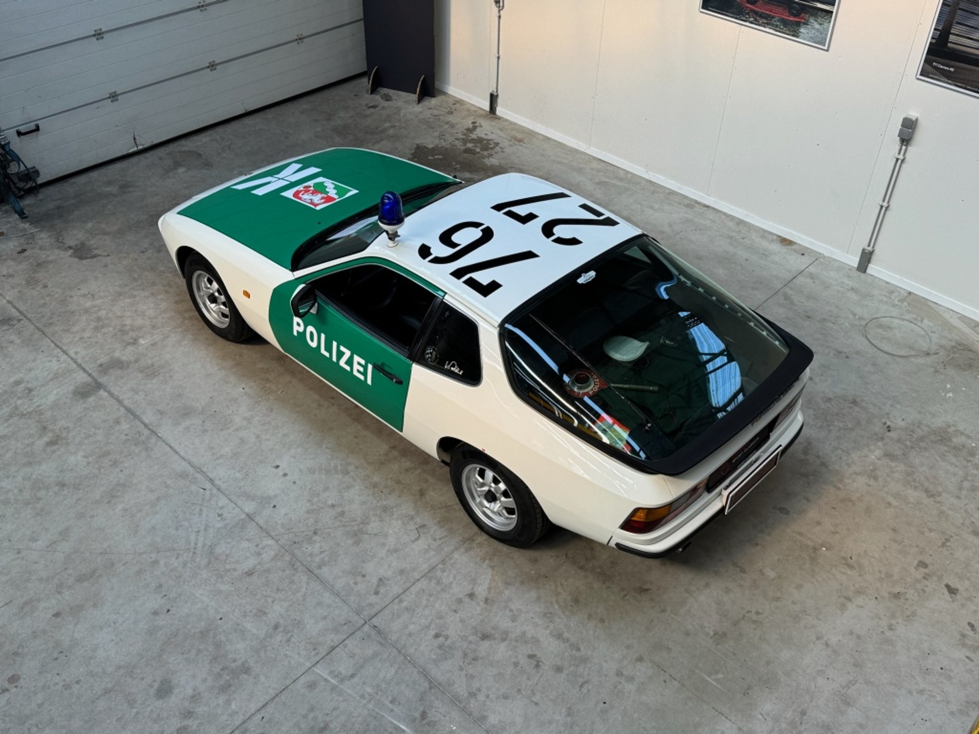 44519337-32.jpg