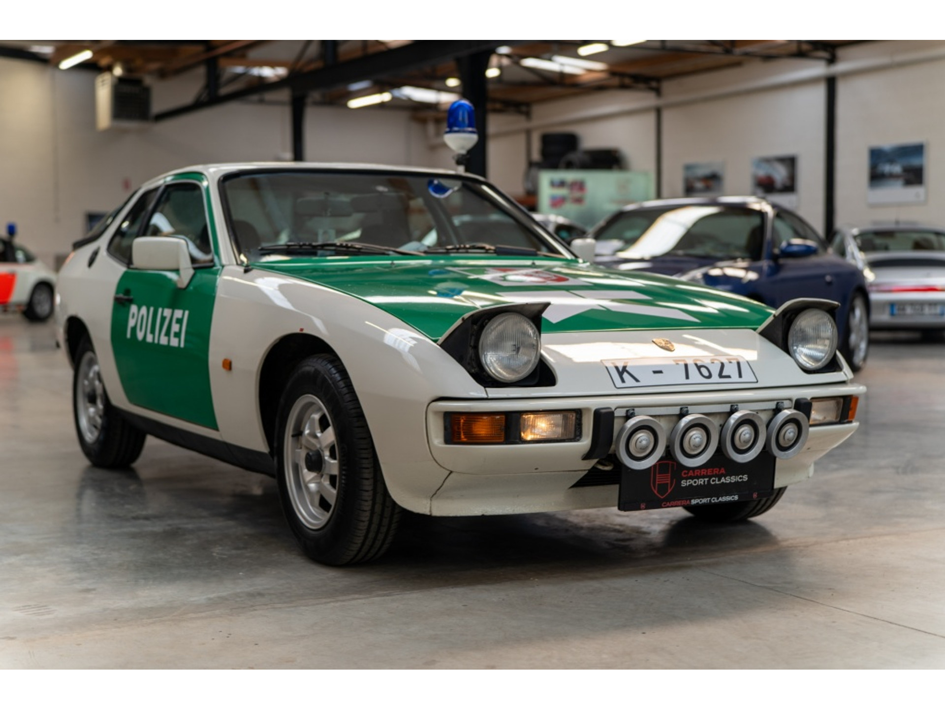 44519337-4.jpg