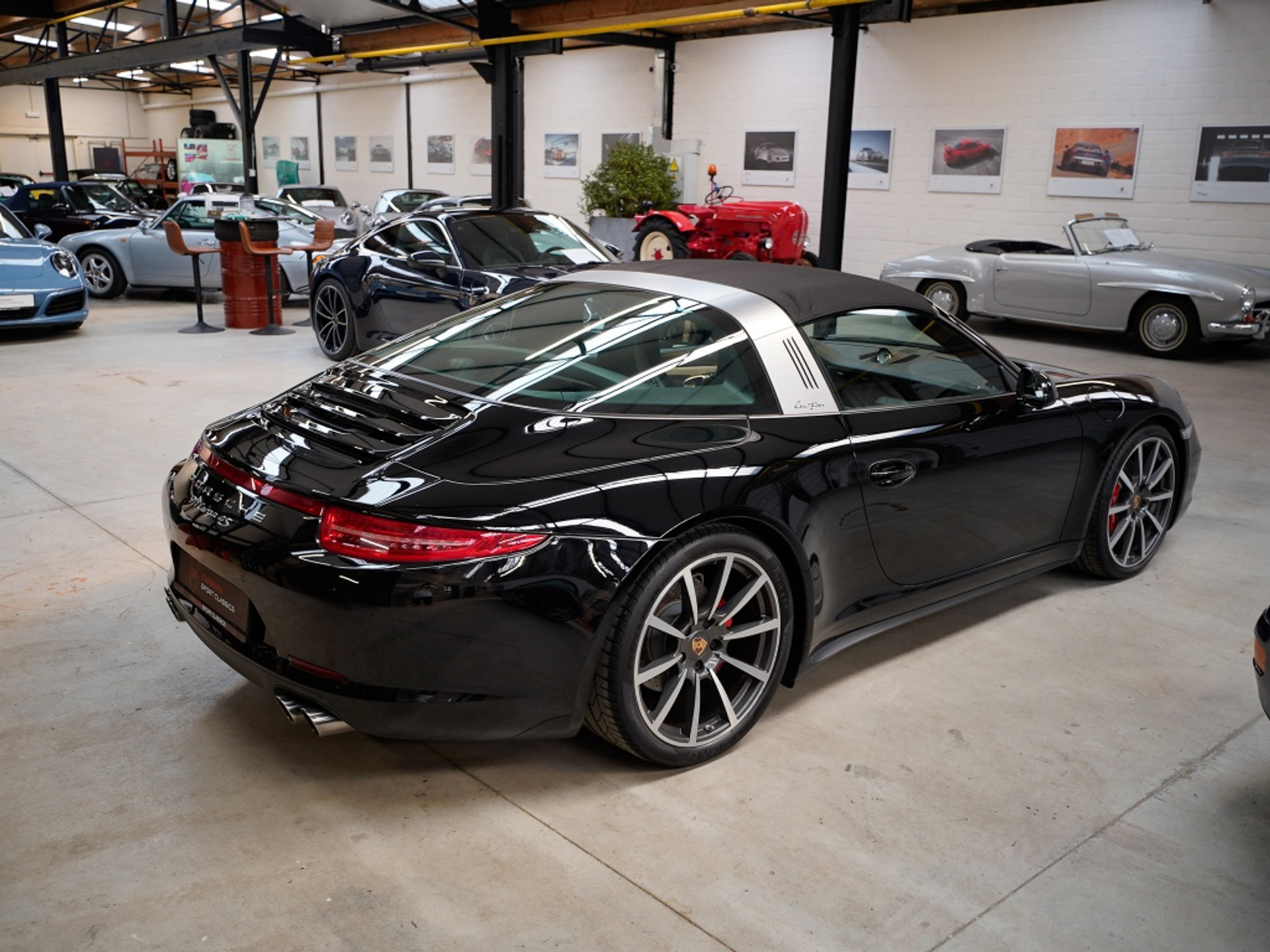 45393531-5.jpg