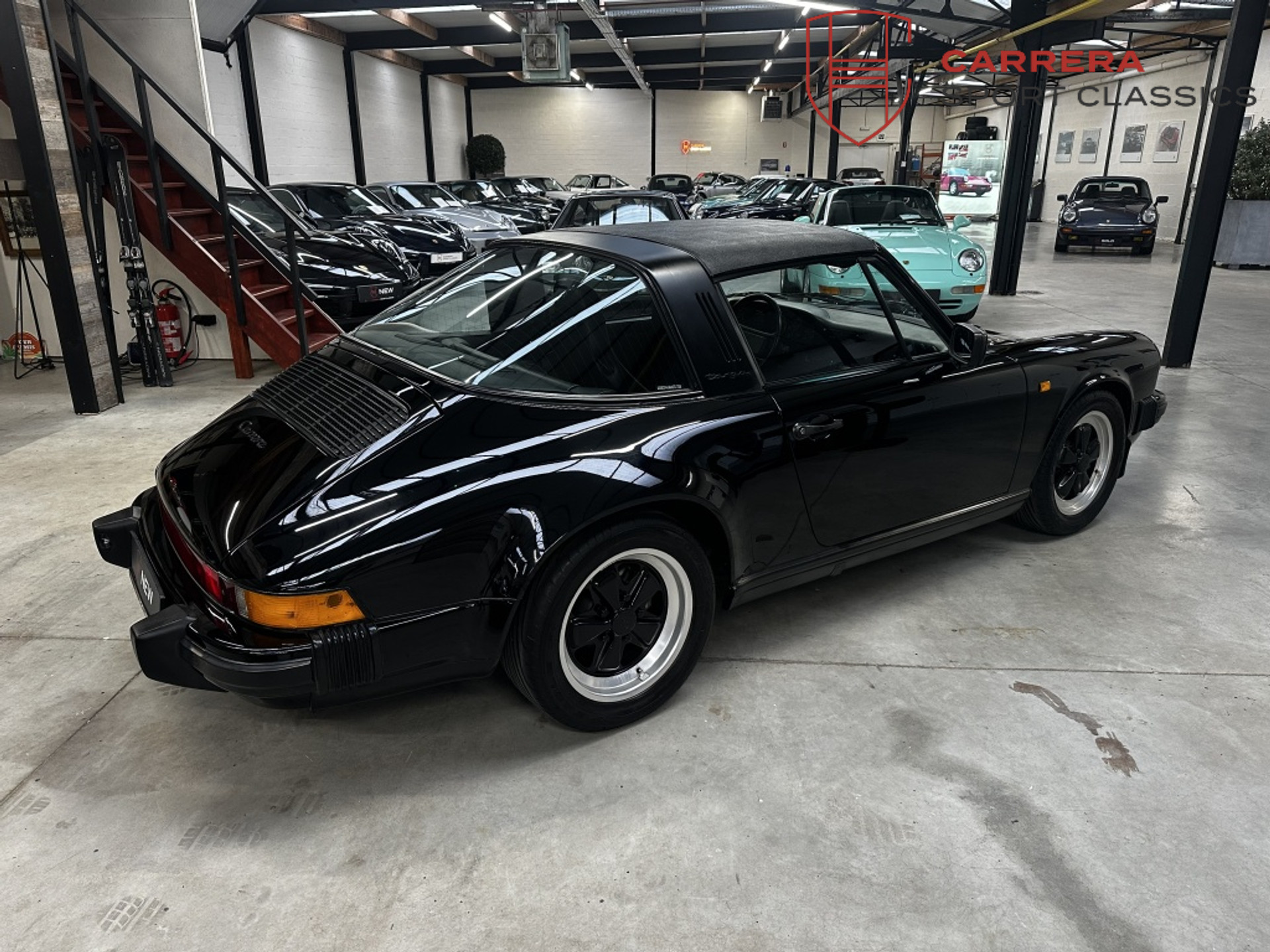 48076830-0.jpg
