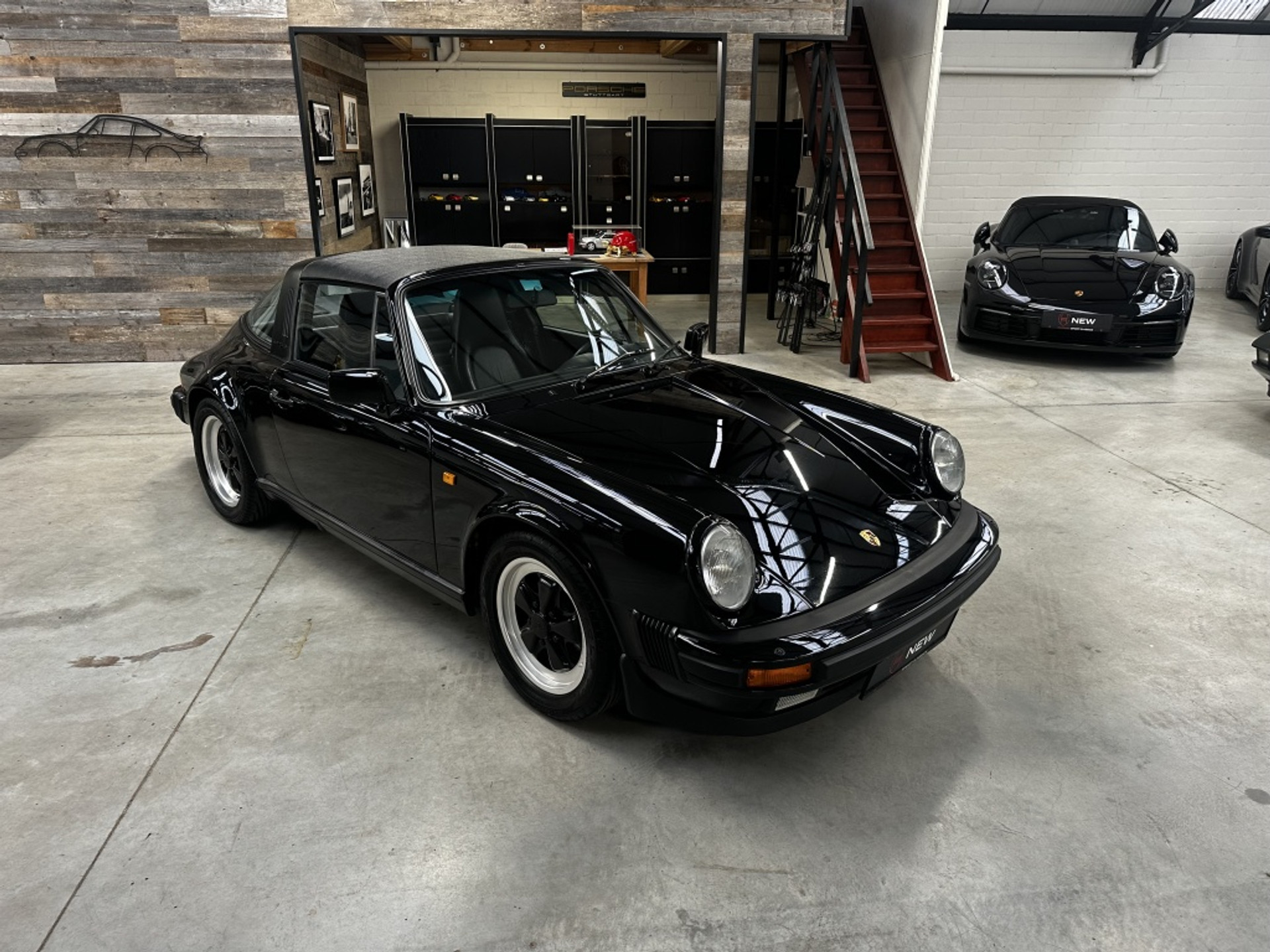 48076830-16.jpg