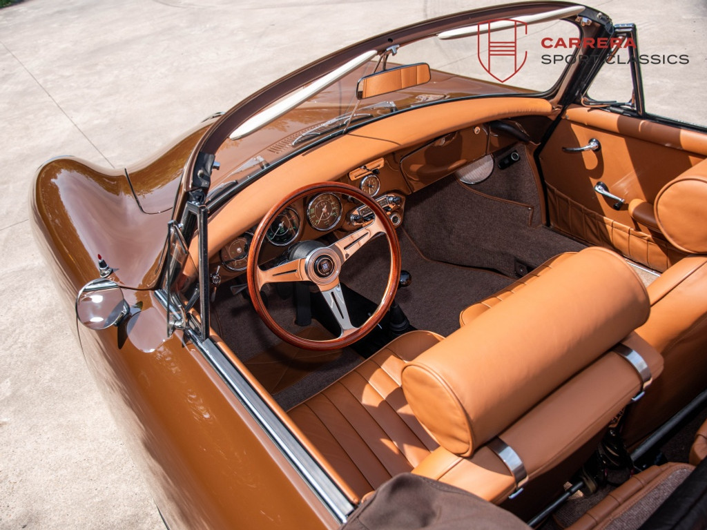 Porsche 356 SC Cabriolet - Top restoration - Matching Numbers 53916241-4.jpg | Carrera Sport Classics